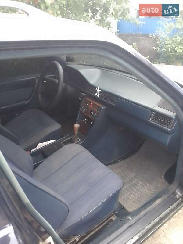 Универсал Mercedes-Benz E-Class 1987 в 