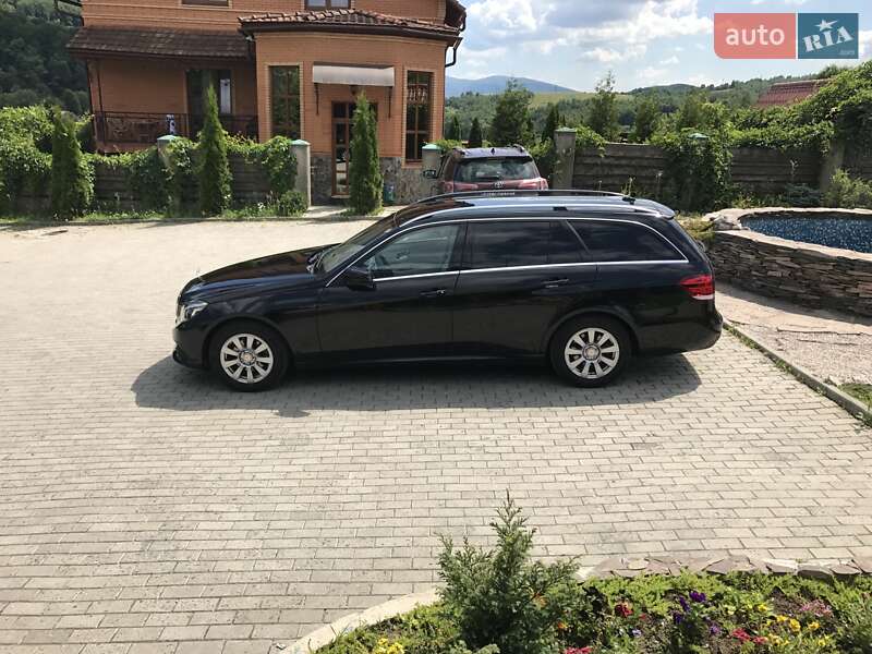 Універсал Mercedes-Benz E-Class 2014 в Ужгороді