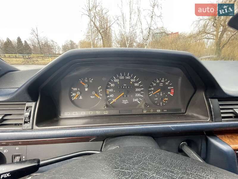 Седан Mercedes-Benz E-Class 1994 в Рівному