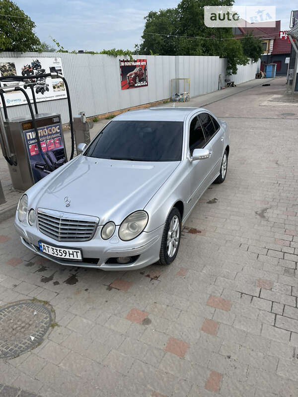 Седан Mercedes-Benz E-Class 2006 в 