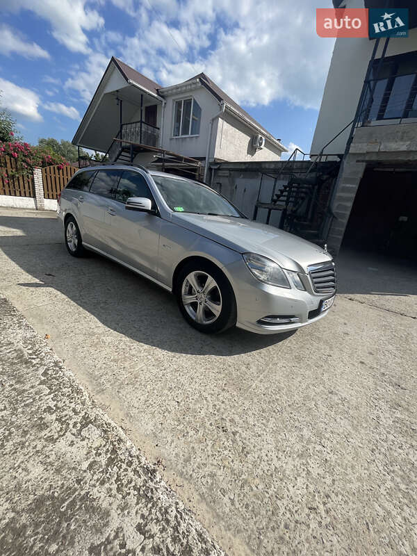 Универсал Mercedes-Benz E-Class 2010 в Кременце