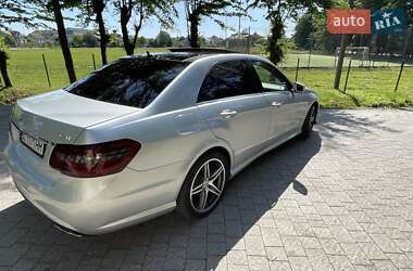 Седан Mercedes-Benz E-Class 2009 в Львове