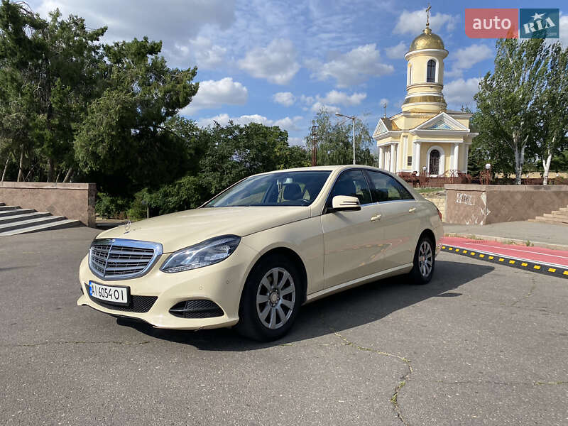 Седан Mercedes-Benz E-Class 2015 в Николаеве