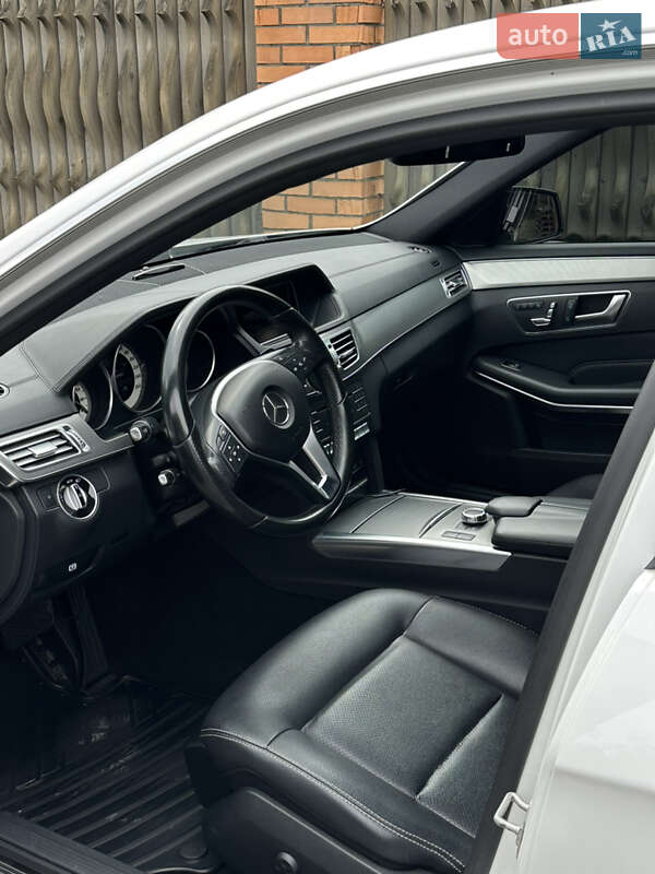 Седан Mercedes-Benz E-Class 2015 в Тячеве