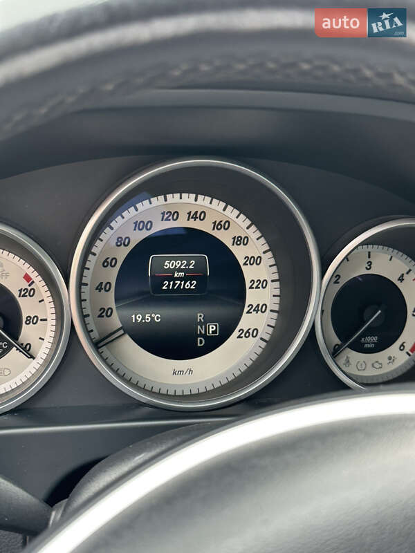 Седан Mercedes-Benz E-Class 2015 в Тячеве