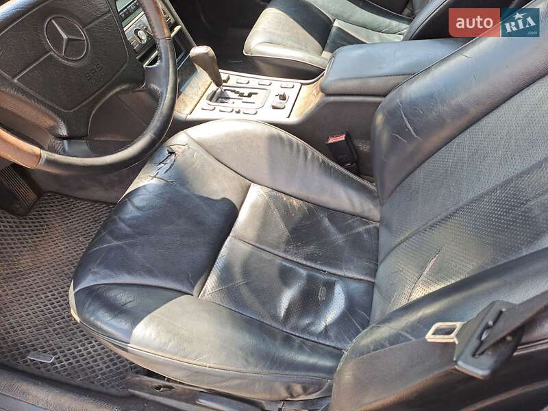 Седан Mercedes-Benz E-Class 1999 в Миколаєві