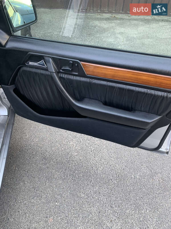 Седан Mercedes-Benz E-Class 1995 в Борисполе