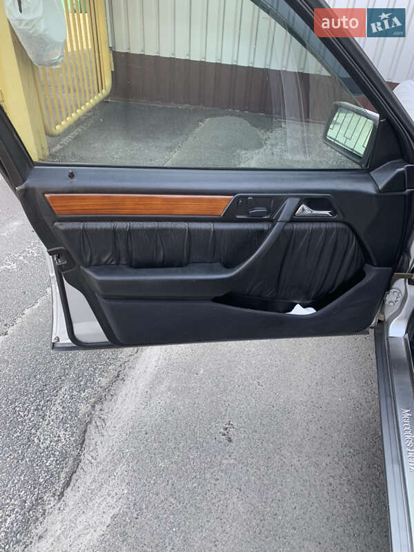 Седан Mercedes-Benz E-Class 1995 в Борисполе