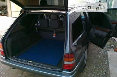 Универсал Mercedes-Benz E-Class 1994 в 