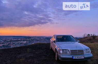Седан Mercedes-Benz E-Class 1995 в 