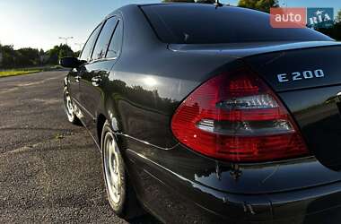 Седан Mercedes-Benz E-Class 2004 в 