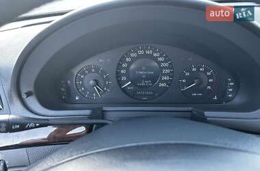 Седан Mercedes-Benz E-Class 2004 в 