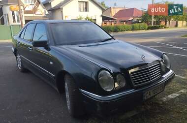 Седан Mercedes-Benz E-Class 1999 в Черкассах