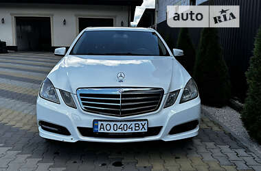 Седан Mercedes-Benz E-Class 2010 в Хусте