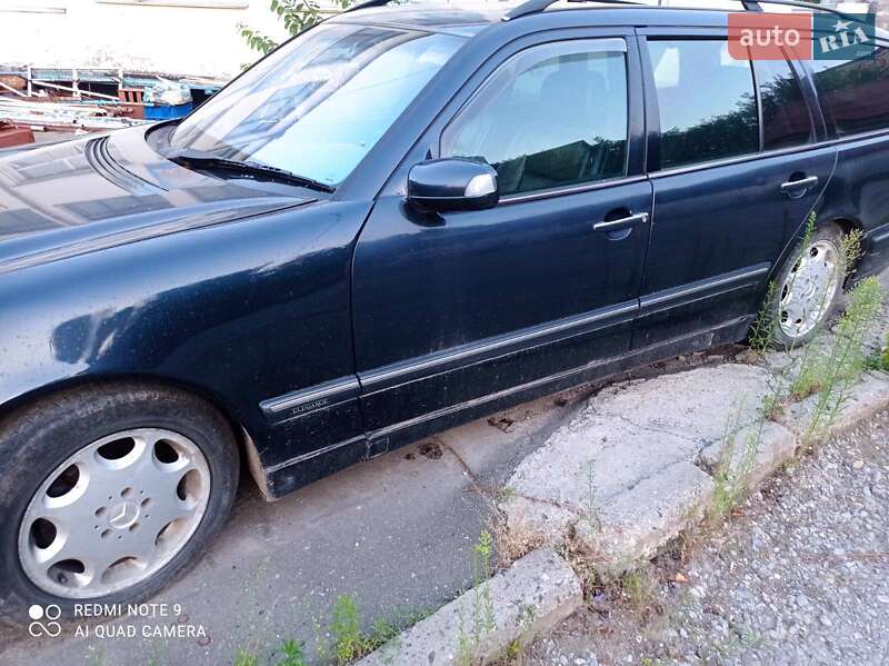 Универсал Mercedes-Benz E-Class 2001 в Хмельницком