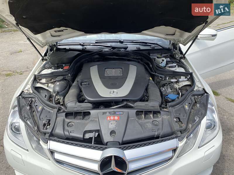 Купе Mercedes-Benz E-Class 2010 в Запорожье