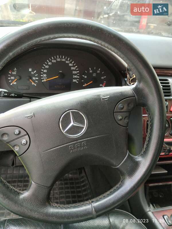 Седан Mercedes-Benz E-Class 2002 в Ратному