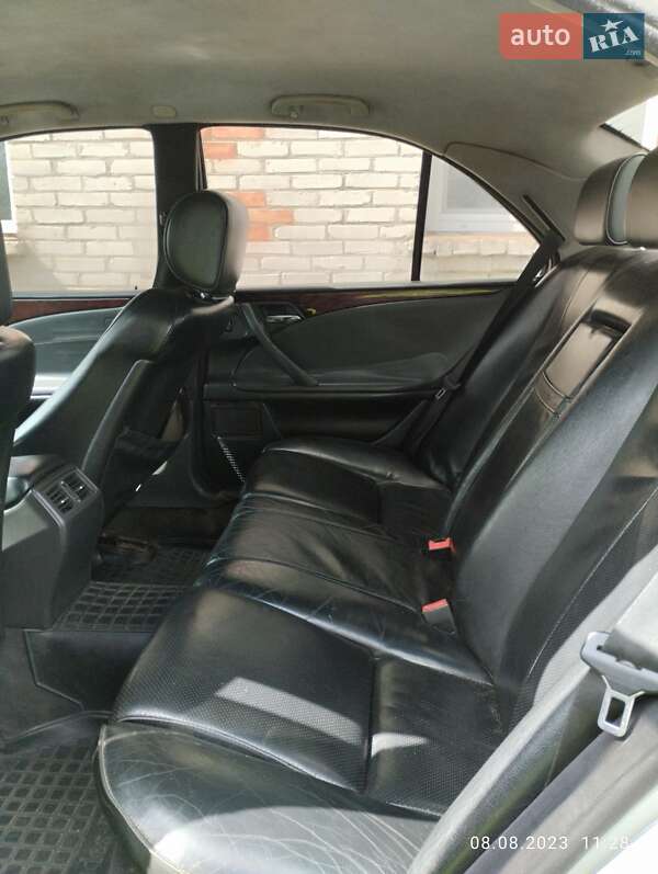 Седан Mercedes-Benz E-Class 2002 в Ратному