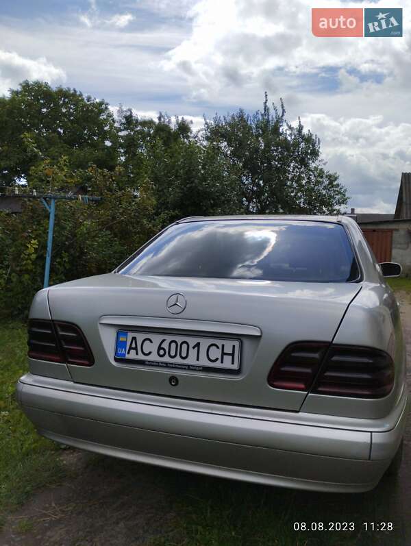 Седан Mercedes-Benz E-Class 2002 в Ратному