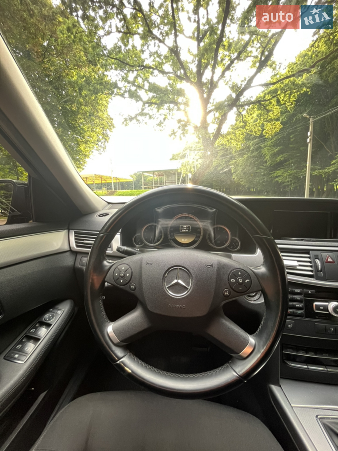 2011 Mercedes-Benz E-klasse - мініатюра 17