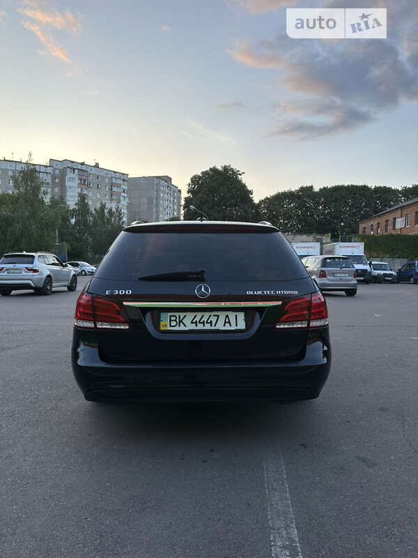 Універсал Mercedes-Benz E-Class 2013 в Рівному