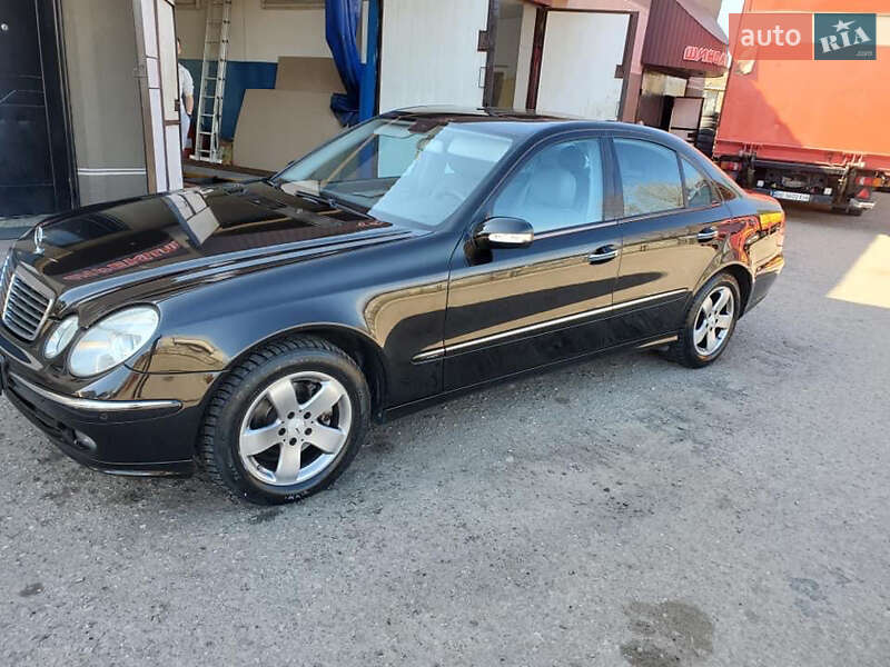 Седан Mercedes-Benz E-Class 2006 в Первомайске