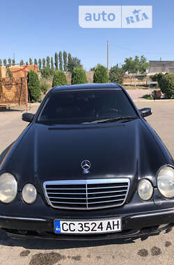 Седан Mercedes-Benz E-Class 2002 в Южноукраїнську