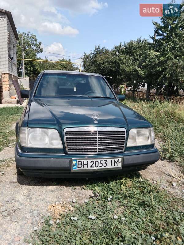 Mercedes-Benz E-Class 1995