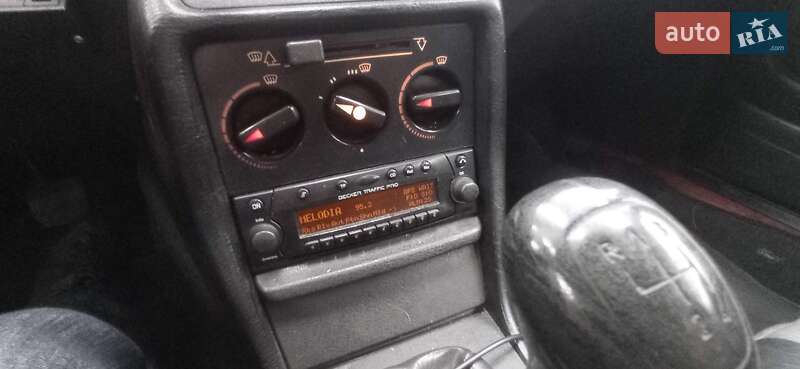 Седан Mercedes-Benz E-Class 1980 в Києві