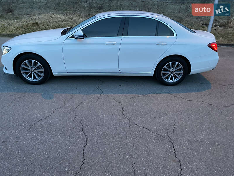 Седан Mercedes-Benz E-Class 2017 в Хусте