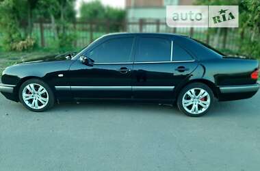 Седан Mercedes-Benz E-Class 1997 в Хмельницком