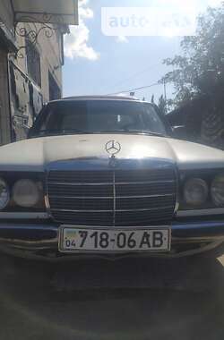 Седан Mercedes-Benz E-Class 1978 в Хмельницькому