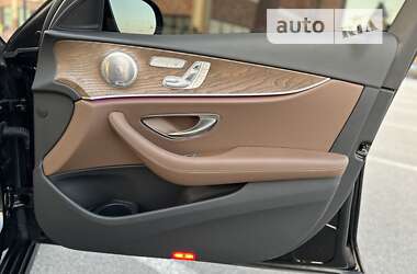 Седан Mercedes-Benz E-Class 2021 в 