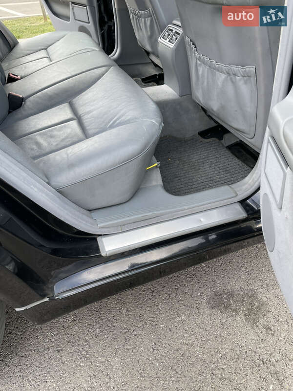 Седан Mercedes-Benz E-Class 2001 в Івано-Франківську