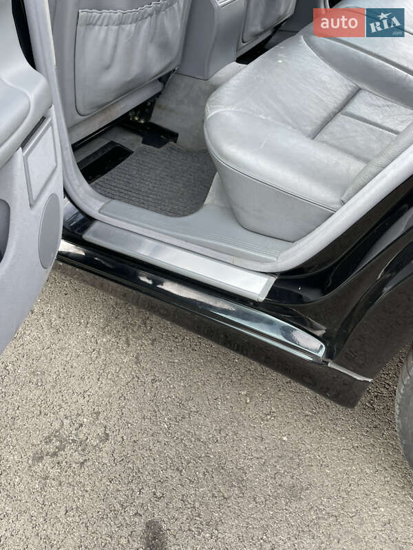 Седан Mercedes-Benz E-Class 2001 в Івано-Франківську