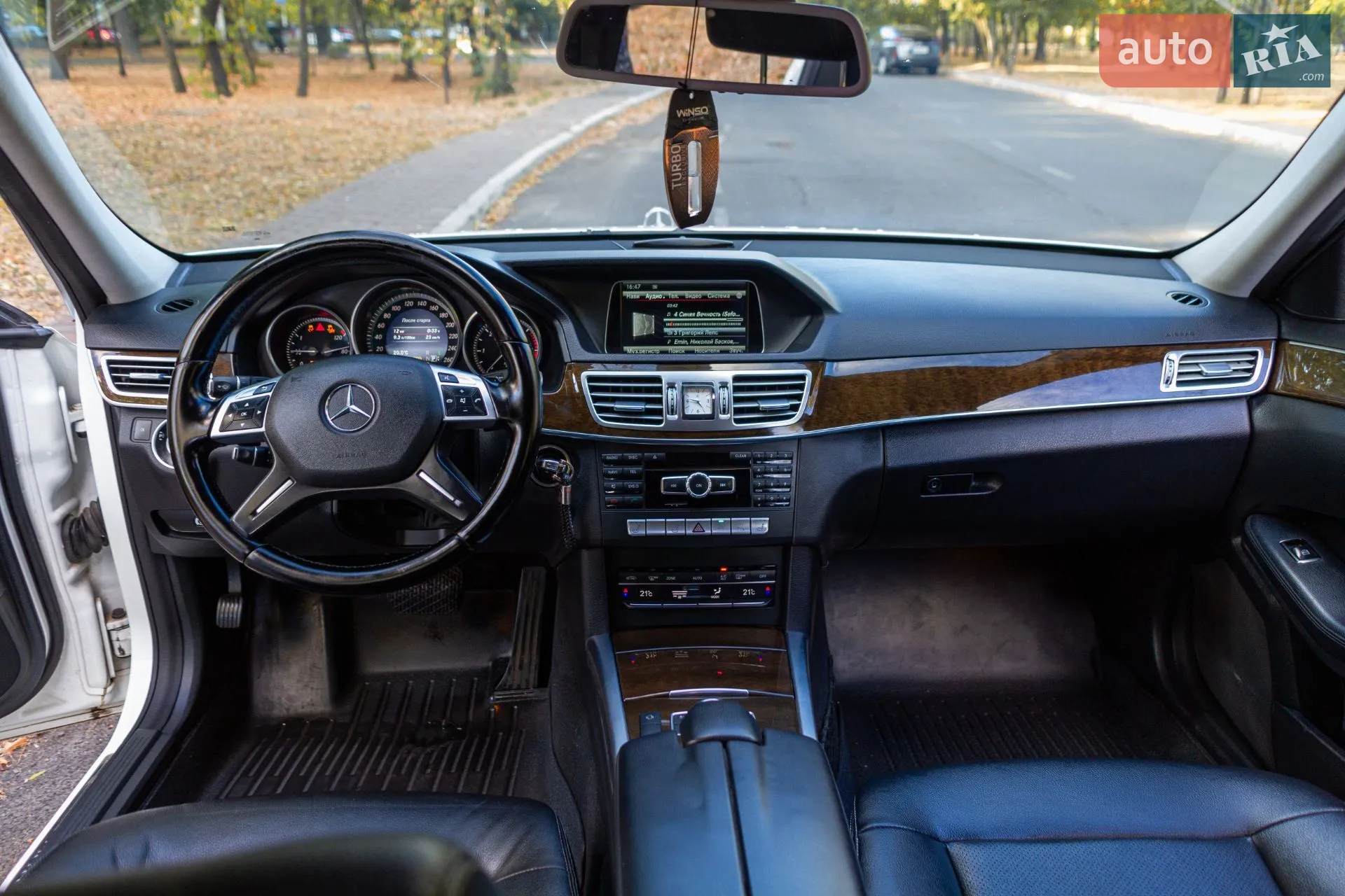 2013 Mercedes-Benz E-klasse - мініатюра 13