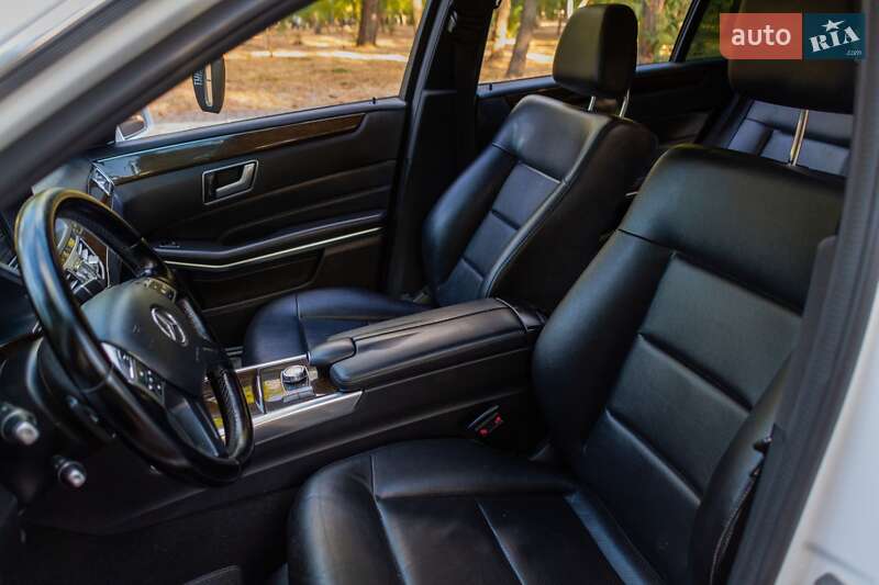 Універсал Mercedes-Benz E-Class 2013 в Одесі