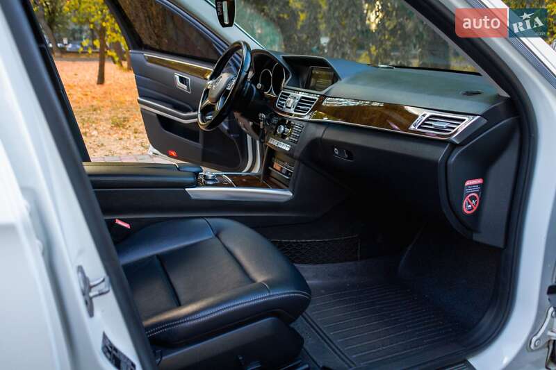 Універсал Mercedes-Benz E-Class 2013 в Одесі
