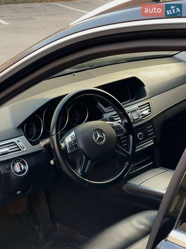 Универсал Mercedes-Benz E-Class 2015 в Луцке