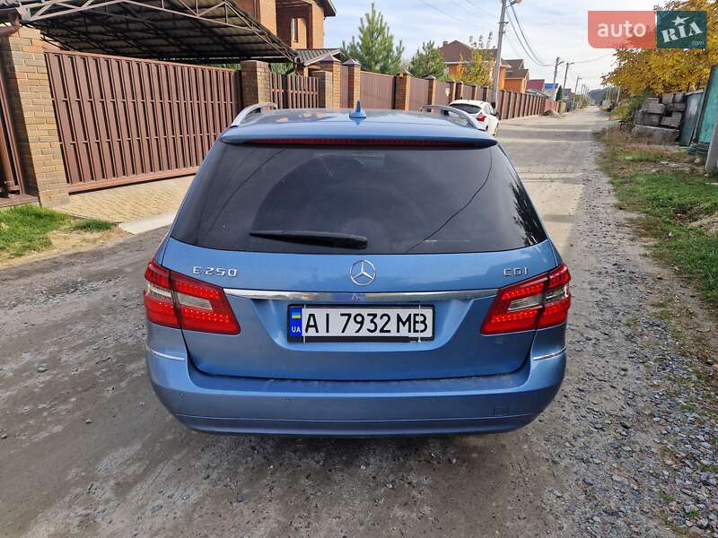 Універсал Mercedes-Benz E-Class 2011 в Києві