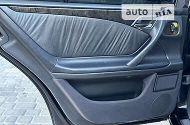 Седан Mercedes-Benz E-Class 2001 в 