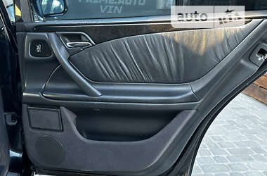 Седан Mercedes-Benz E-Class 2001 в 