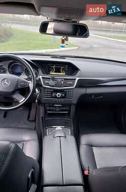 Седан Mercedes-Benz E-Class 2012 в Ковелі