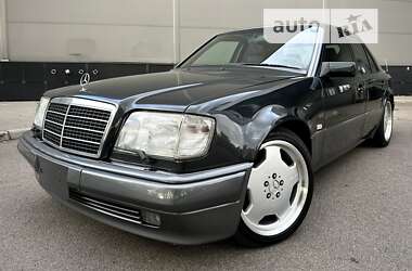 Седан Mercedes-Benz E-Class 1994 в 