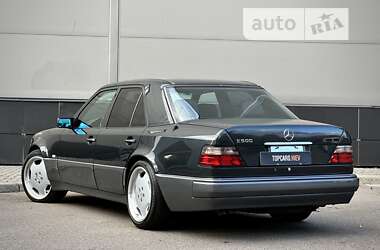 Седан Mercedes-Benz E-Class 1994 в 