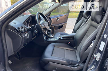Седан Mercedes-Benz E-Class 2011 в 