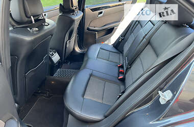 Седан Mercedes-Benz E-Class 2011 в 