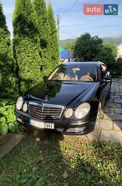 Седан Mercedes-Benz E-Class 2007 в Тячеве