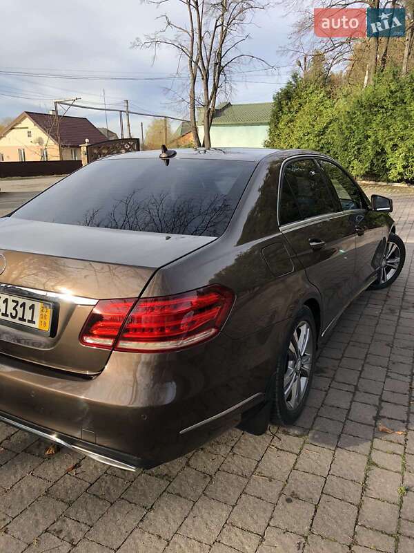 Седан Mercedes-Benz E-Class 2014 в Калуші