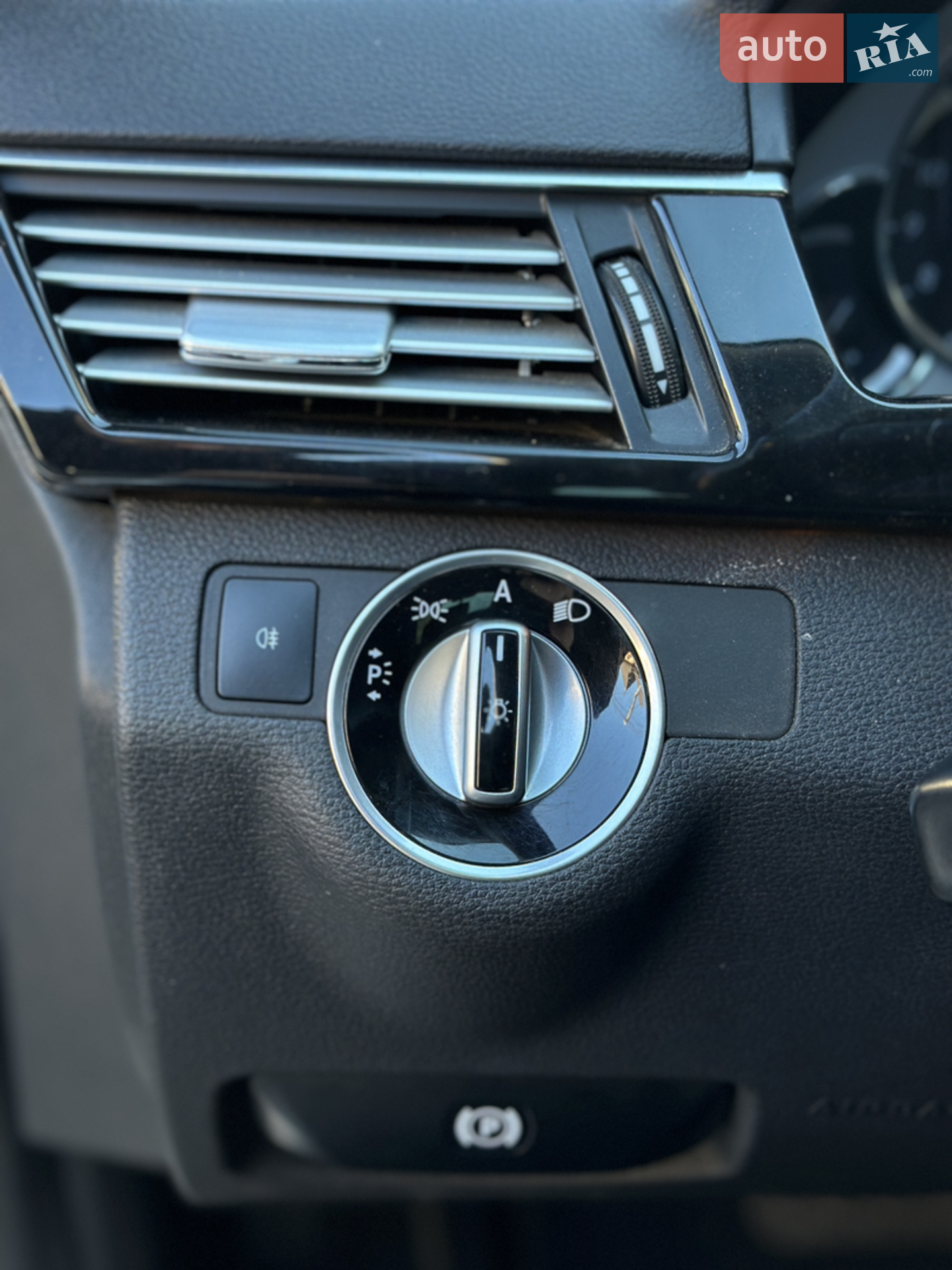 2010 Mercedes-Benz E-klasse - мініатюра 29